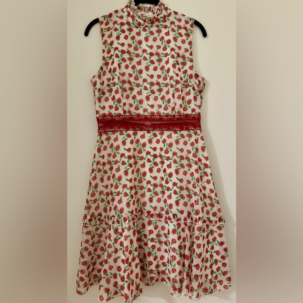 Beautiful Red and White Floral Dress with Cutout at the Waist